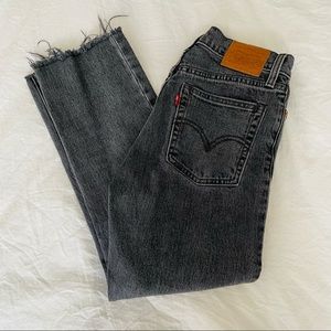 LEVI Wedgie Straight Raw Hem Jean